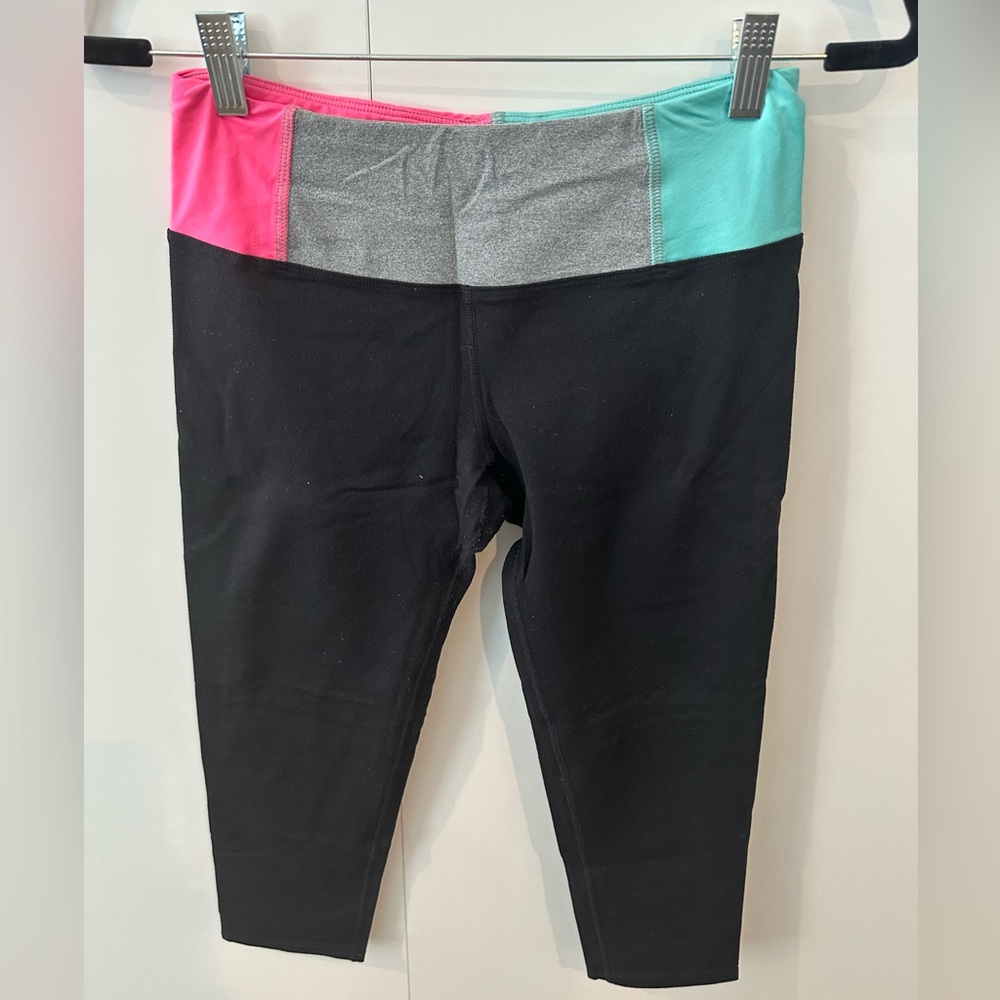 Hard tail Tri-Color Cropped Leggings